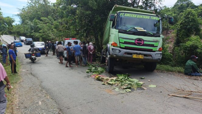 
					Guru Asal Toili Barat Tewas Ditabrak Truk Gagal Nanjak, Polsek Batui Amankan TKP
