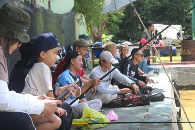 
					Kodim 1008/Tabalong Gelar Family Gathering Bersama Wartawan, Pererat Silaturrahmi Lewat Kegiatan Mancing