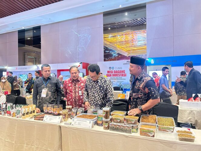 
Tembakau Paiton VO dan Menyono Dilirik Pasar Kepri, Petani Probolinggo Wakili Jatim dalam Misi Dagang 2025