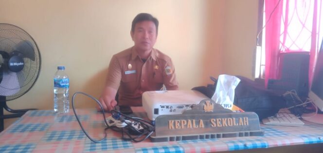 
					Kepsek SMP Negeri Tompira Minta Lulusan ASN P3K Laksanakan Tugas Lebih Optimal dan Proporsional