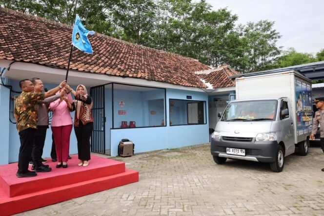 
					SPPG Polres Tulungagung 2 Gondang Distribusikan MBG 966 Porsi