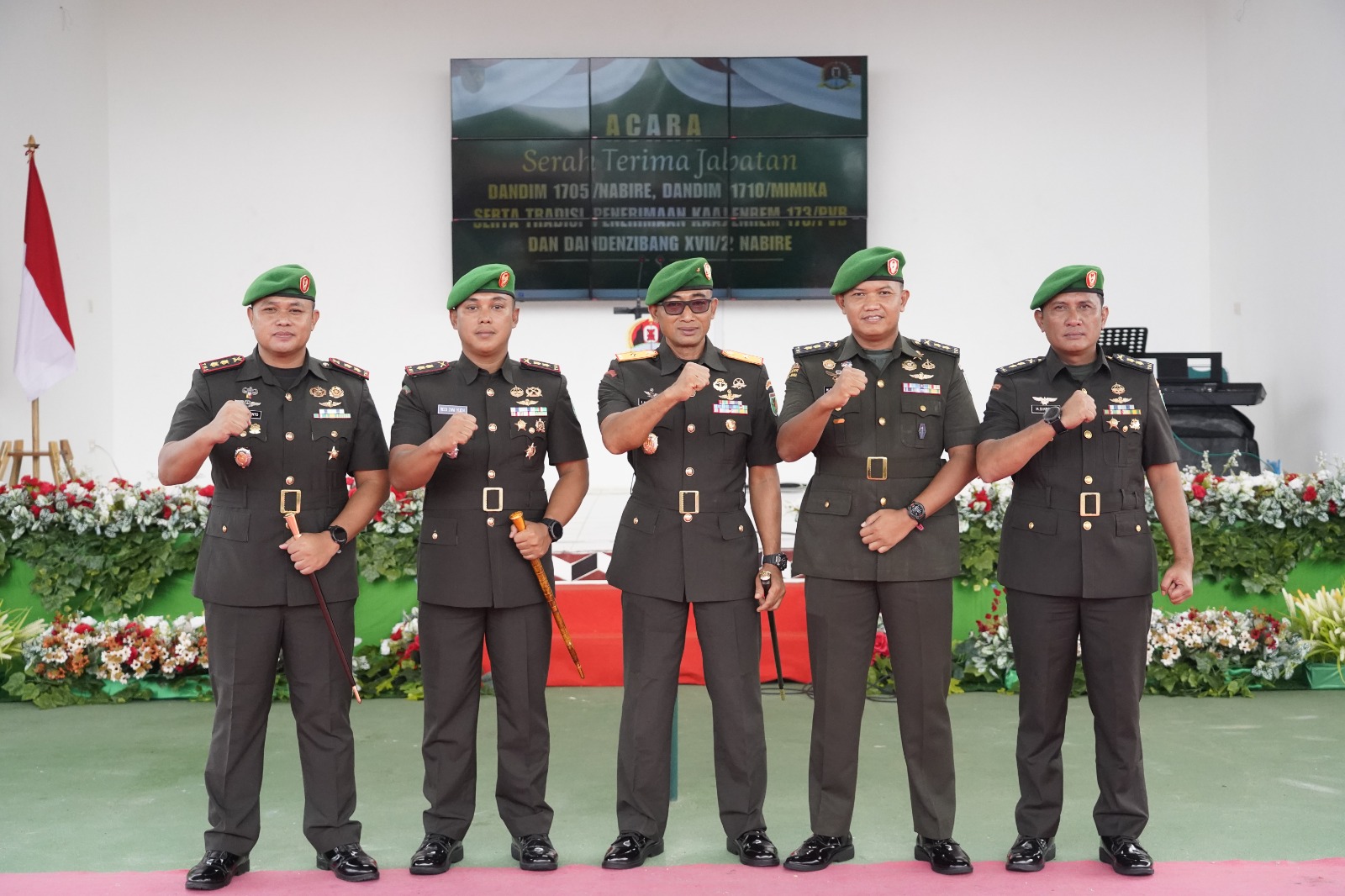 Sertijab Digelar Khidmat, Letkol Inf Redi Dwi Yuda Kurniawan Resmi Jabat Dandim 1710/Mimika