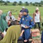Pilot dan Kru Helikopter Salurkan Amanah Al-Qur’an untuk Anak-Anak Terdampak Banjir di Aceh Tamiang