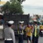 Polres Probolinggo Kota Tertibkan Truk Material Tanpa Terpal Demi Keselamatan Pengguna Jalan