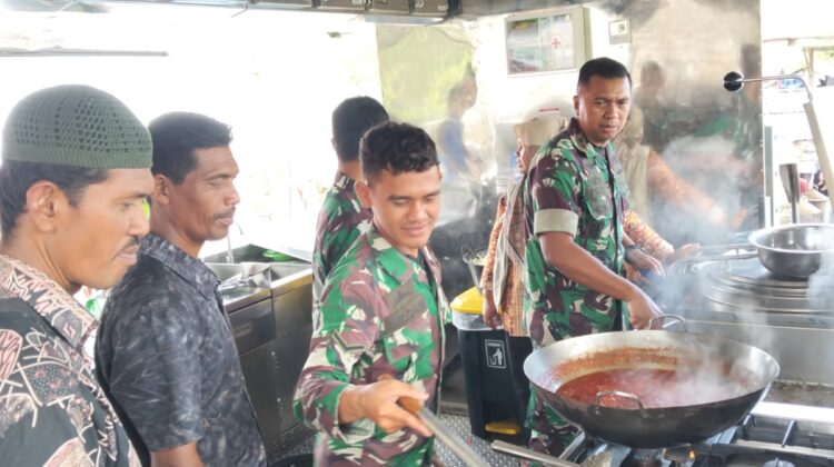 TNI Dirikan Dapur Umum di Timang Gajah, Bantu Pengungsi Terdampak Bencana