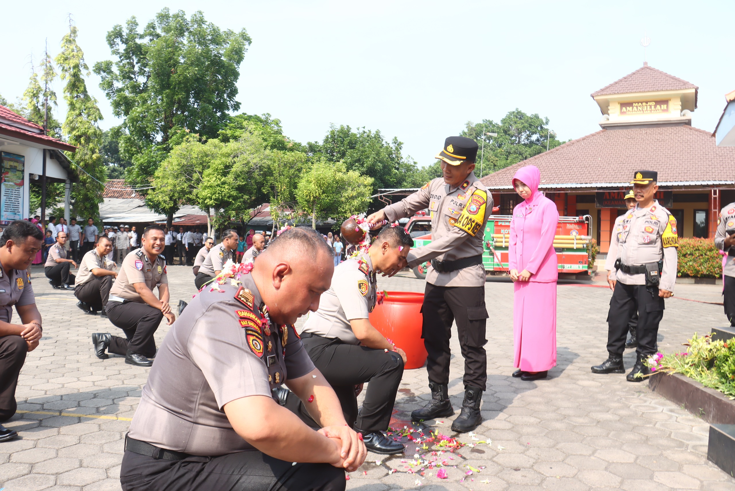 Kenaikan Pangkat 41 Personel, Kapolres Probolinggo Kota Dorong Transformasi Polri Presisi dan Humanis