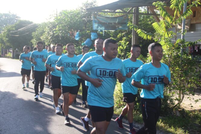 
Pasiops Kodim 1008/Tabalong Pimpin Kegiatan Aerobik Lari Bersama