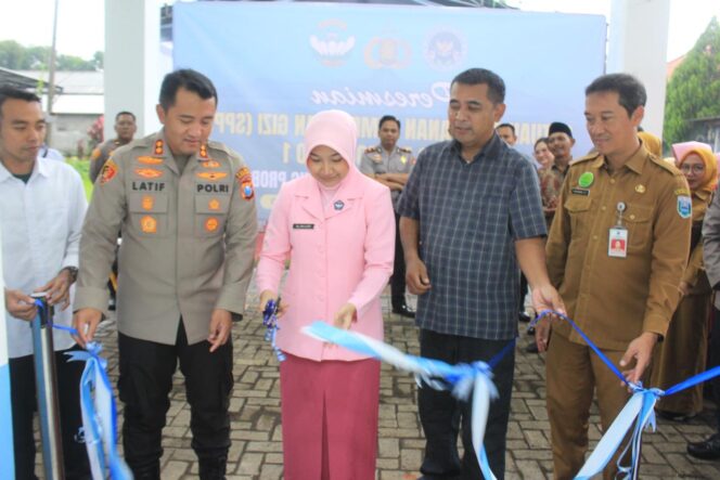 
Dapur SPPG Polres Probolinggo Resmi Beroperasi, 2.317 Anak Jadi Penerima Manfaat Makan Bergizi Gratis