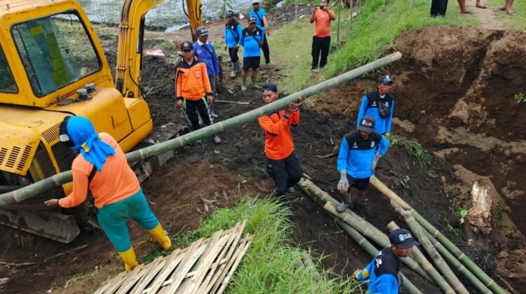 Respons Cepat BPBD Probolinggo Atasi Tanggul Jebol, Warga Diminta Jaga Sempadan Sungai