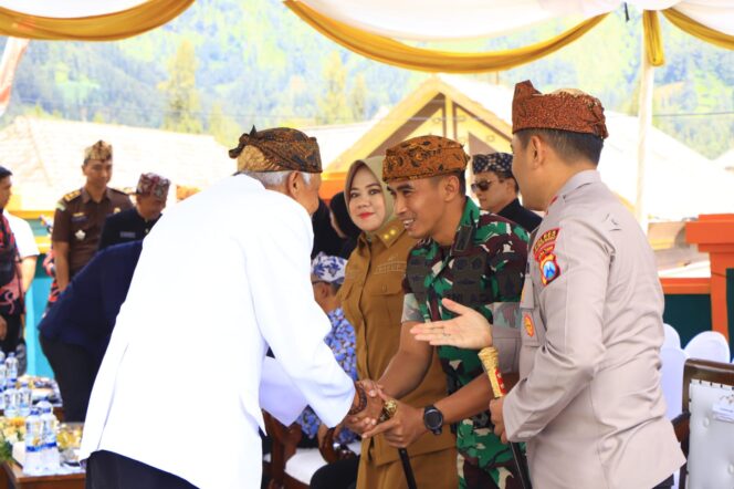 
Dandim 0820 Probolinggo Kawal Peresmian Revitalisasi Museum Tengger oleh Menbud Fadli Zon