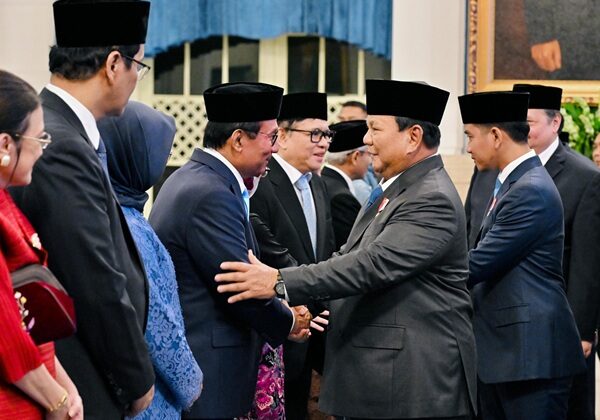 Panglima TNI Hadiri Pelantikan Pengurus Dewan Energi Nasional di Istana Negara