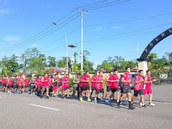 
Latihan Rutin, Prajurit Kodim 1710/Mimika Tempuh Lari 8 Km