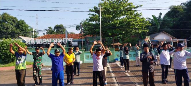 
Danramil Maron Pimpin Senam Bersama dan Gerakan Pemberantasan Sarang Nyamuk di Kecamatan Maron