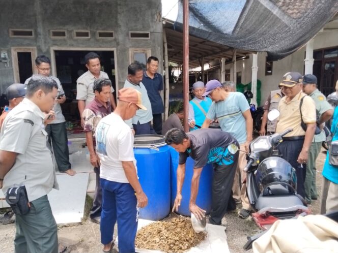 
Integrated Farming Jadi Solusi Berkelanjutan, RPHP Bayu Perkasa Gelar Pelatihan di Besuk