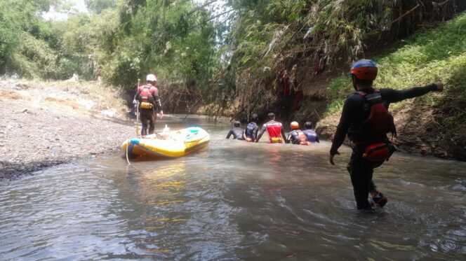 
Hari Kedua Tanpa Hasil, Tim Gabungan Masih Telusuri Sungai Bayeman Cari Balita 2 Tahun