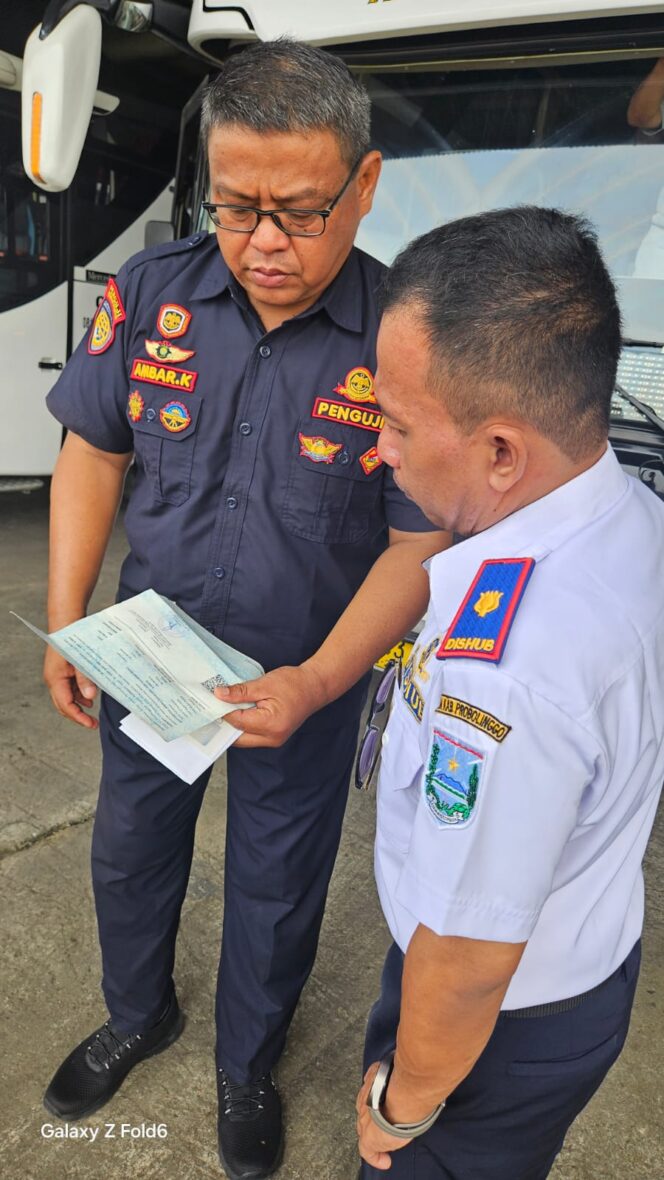 
Dishub Probolinggo Siaga Akhir Pekan, Kawal Event Overland hingga Perayaan 1 Abad NU