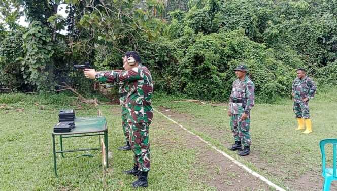 
Utamakan Keamanan, Kodim 1002/HST Gelar Latihan Menembak Triwulan I