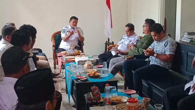 
Rakor Desa Pajarakan Fokus APBDes 2026, Camat Tekankan Transparansi dan Percepatan Pembangunan