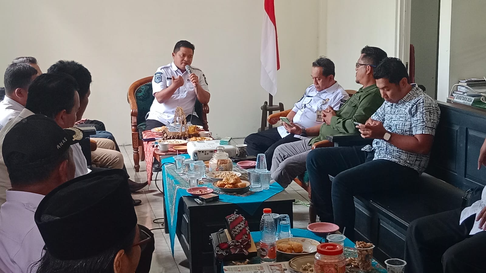 Rakor Desa Pajarakan Fokus APBDes 2026, Camat Tekankan Transparansi dan Percepatan Pembangunan