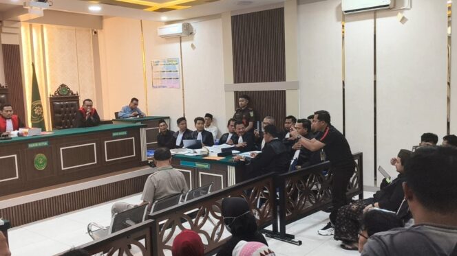 
					Sidang Aktivis di Pati Memanas, Saksi Sebut Penangkapan Diduga Cacat Prosedur Hukum