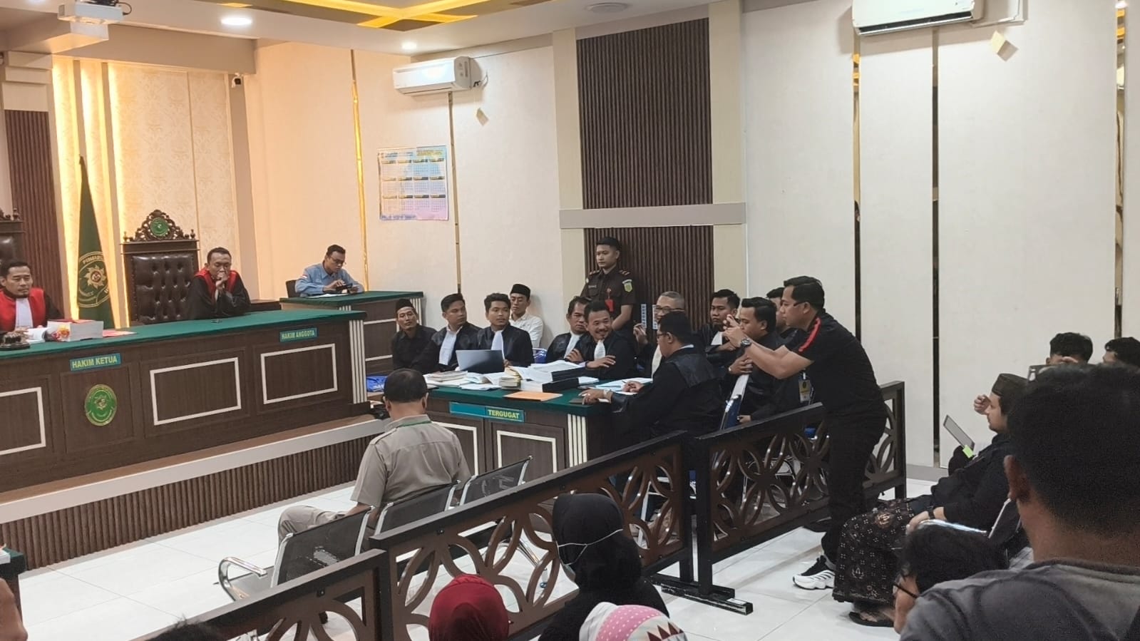 Sidang Aktivis di Pati Memanas, Saksi Sebut Penangkapan Diduga Cacat Prosedur Hukum Sidang Aktivis di Pati Memanas, Saksi Sebut Penangkapan Diduga Cacat Prosedur Hukum