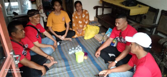 
					Afiliasi Wartawan Probolinggo Raya Salurkan Bantuan untuk Penderita Tumor Ganas di Probolinggo, Dorong Kepedulian Sosial