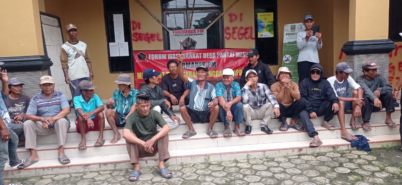 Ratusan Warga Duafa di Pantai Mekar Klaim BLT Tak Cair Bertahun-Tahun, Forum Warga Desak Audit Transparan Ratusan Warga Duafa di Pantai Mekar Klaim BLT Tak Cair Bertahun-Tahun, Forum Warga Desak Audit Transparan