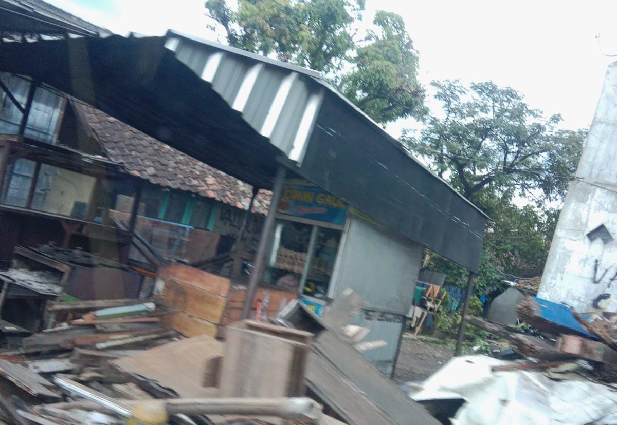 Pil Tramadol ilegal Menggurita di Cisaranten Wetan, Moral Generasi Muda Rusak, APH Kemana? Pil Tramadol ilegal Menggurita di Cisaranten Wetan, Moral Generasi Muda Rusak, APH Kemana?