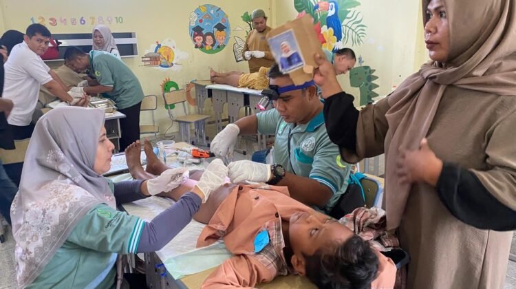 Wujud Implementasi SAE Kesehatan, LKNU Kota Kraksaan Gelar Baksos Harlah ke-103 NU