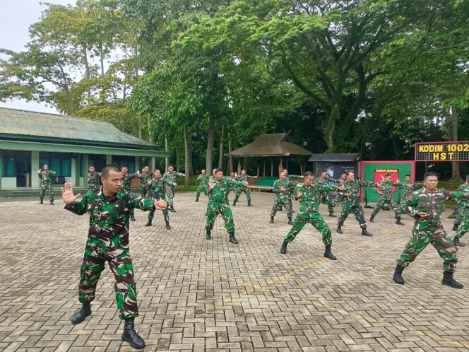 
Bentuk Fisik Prima dan Jiwa Korsa, Kodim 1002/HST Gelar Latihan PSM