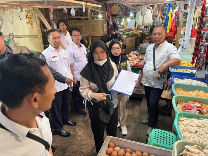 
Satgas Pangan Polres Probolinggo Kota Cek Harga Bapokting Jelang Ramadan, Stok Dipastikan Aman