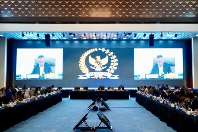 
Kasum TNI Tegaskan Peran Berkelanjutan TNI dalam Penanganan Bencana Sumatra