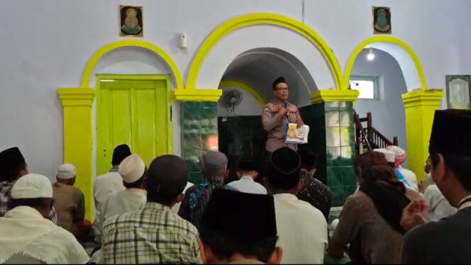 
Basudewo Semeru, Polres Probolinggo Intensifkan Program Polisi Dakwah Wujudkan Kamtibmas Kondusif