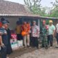 Koramil 0820/23 Gading Bersama Sejumlah Pihak Salurkan Bantuan Kepada Warga Terdampak Bencana