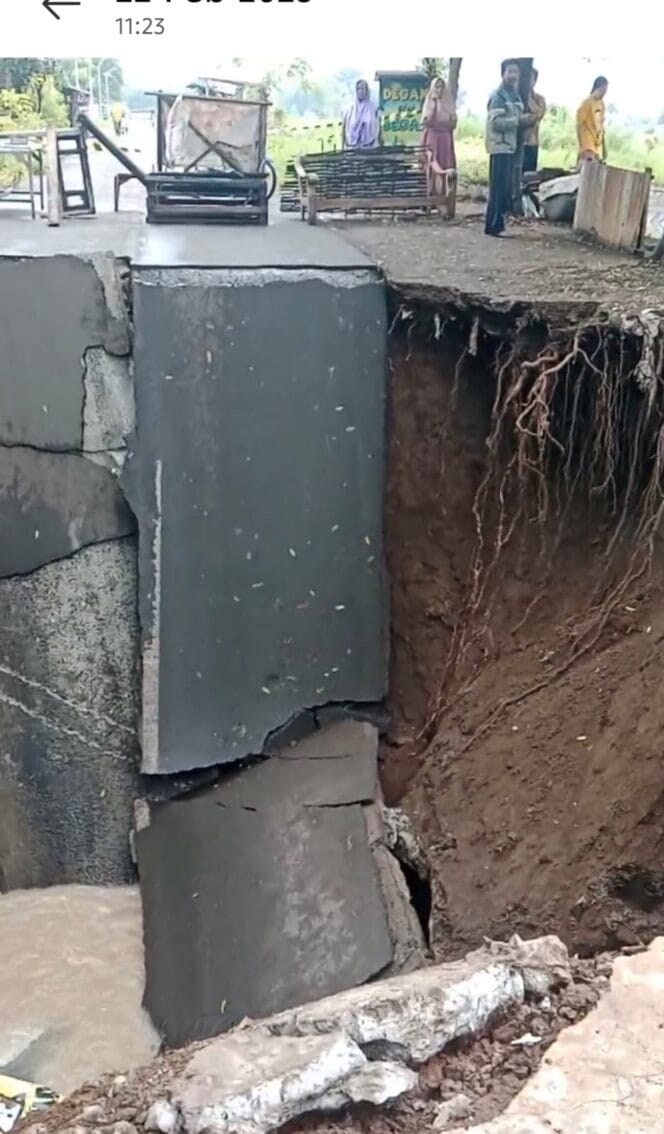 
Infrastruktur Ambruk di Probolinggo, Ketua GMPK Soroti Lemahnya Pengawasan Truk Bermuatan Lebih