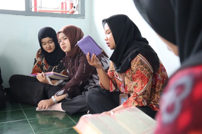 
Rutan Kraksaan Semarakkan Ramadan dengan Tadarus Bersama