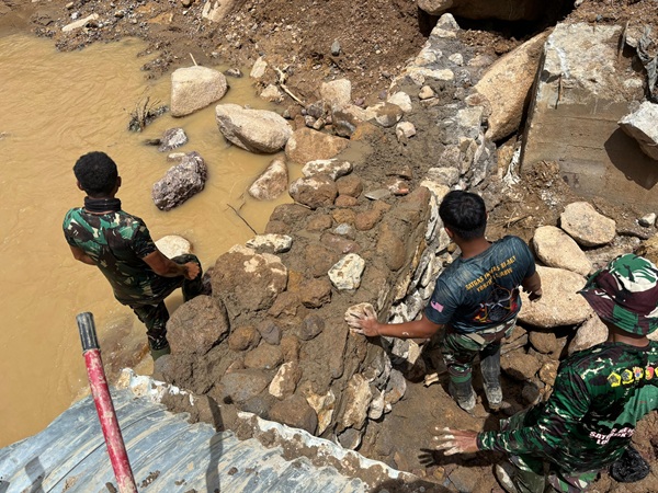 TNI AD Percepat Pembangunan Jembatan Aramco di Bener Meriah, Pulihkan Akses dan Bantu Ekonomi Warga