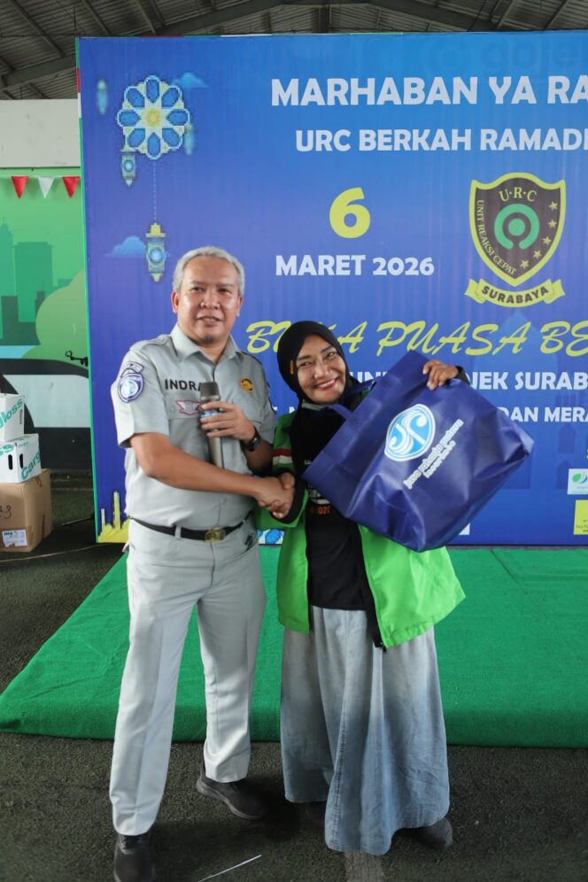 
Ramadan Penuh Kepedulian, Jasa Raharja Surabaya Bekali Driver URC Gojek Pelatihan Darurat dan Layanan Kesehatan Gratis