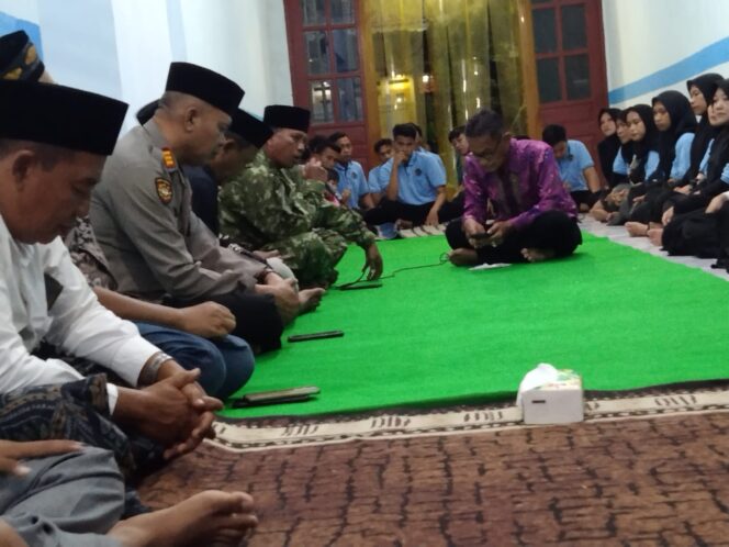 
Koramil Besuk Menghadiri Grand Opening Dan Tasyakuran SPPG Desa Bago