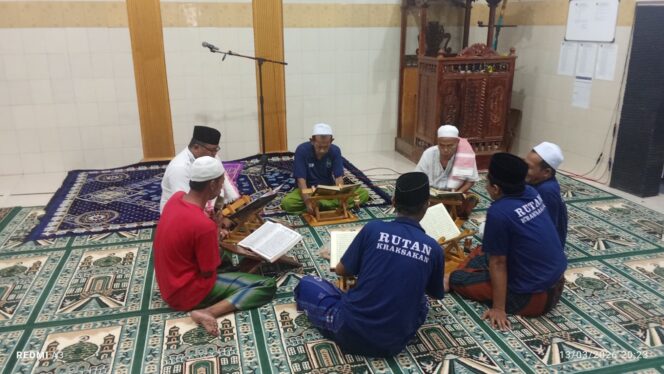 
Warga Binaan Rutan Kraksaan Rutin Tadarus Al-Qur’an Selama Ramadan