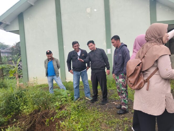 
Longsor Terjadi di Lingkungan SMAN 1 Sumber, Koramil Intensifkan Pemantauan