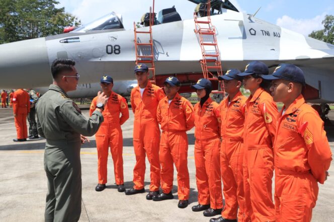
Taruna AAU Laksanakan Latihan CWP 2026 di Lanud Sultan Hasanuddin