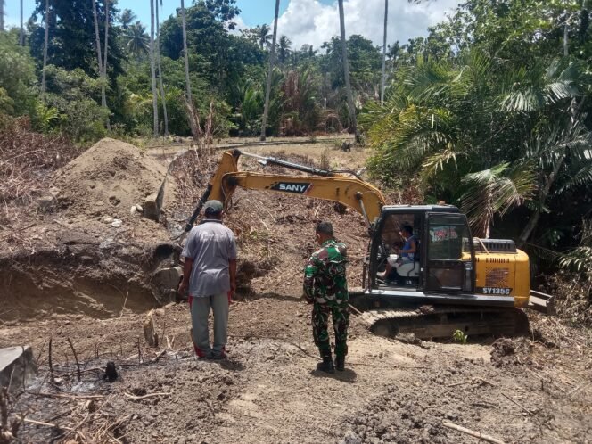 
Kodim 1505/Tidore Datangkan Alat Berat, Percepat Pembangunan Jembatan Garuda