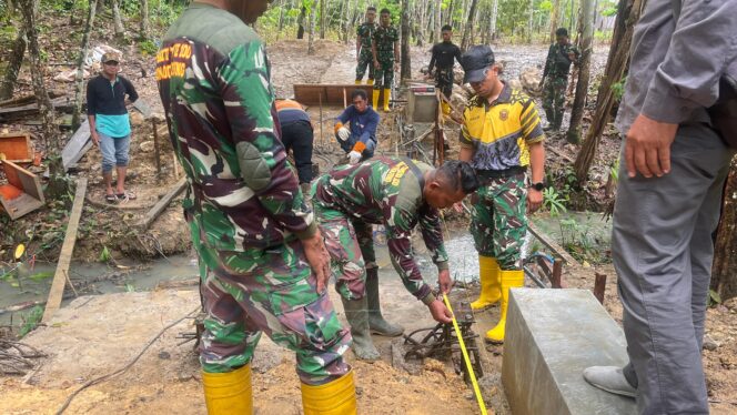 
Tahap Krusial, Angkur Besi Mulai Dipasang di Jembatan Perintis Garuda