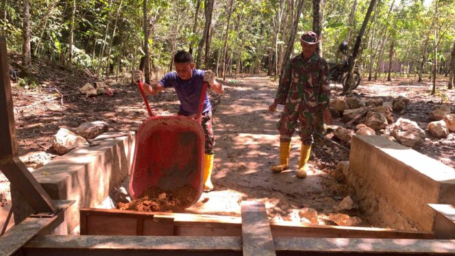 
Semangat Gotong Royong, Satgas Kebut Pembangunan Jembatan Perintis Garuda