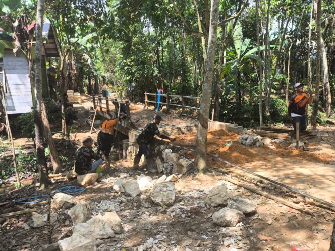 
Progres Signifikan, Pembangunan Jembatan Perintis Garuda Dikebut Siang Malam