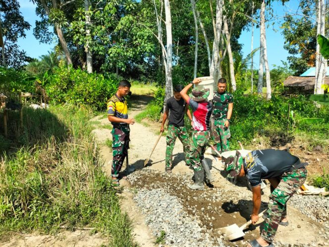 
Kebersamaan TNI-Rakyat Dorong Percepatan Pembangunan Jembatan Garuda