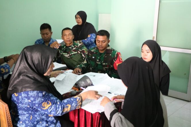
Dinas P3AP2KB Gelar Pelayanan KB Gratis di Puskesmas Maron pada TMMD Ke-128