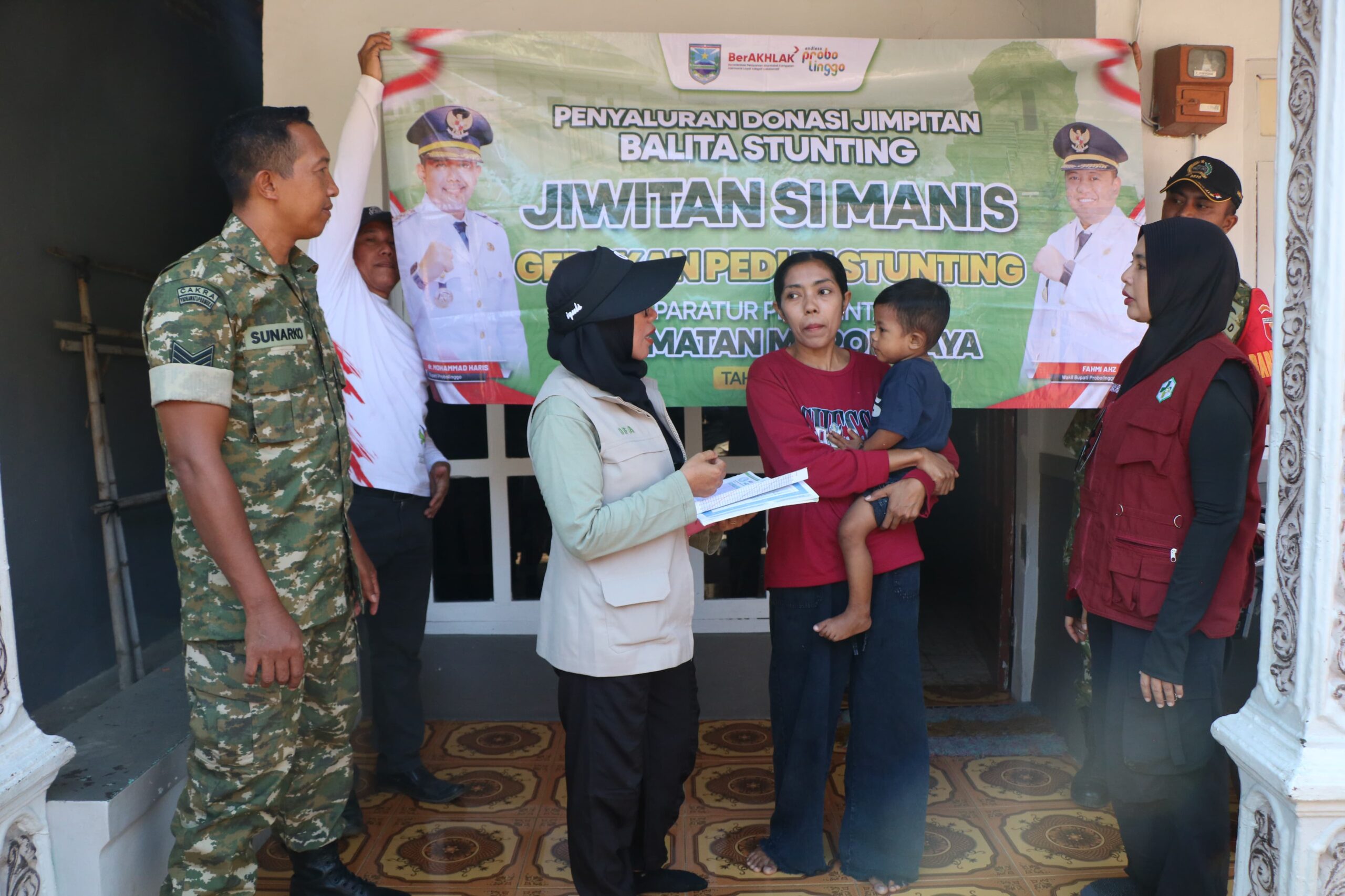Satgas TMMD Ke-128 Dukung Program Membangun Negeri Dimulai Dari Desa Melalui Kegiatan Non Fisik di Kecamatan Maron Satgas TMMD Ke-128 Dukung Program Membangun Negeri Dimulai Dari Desa Melalui Kegiatan Non Fisik di Kecamatan Maron