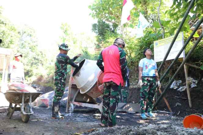 
TMMD Ke-128 Kodim 0820/Probolinggo, Pembangunan SPAM di Dusun Klagin Desa Brabe Memasuki Tahap Akhir